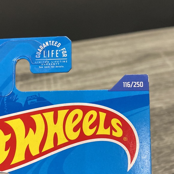 Hot Wheels | Speed Graphics #4 of 10 Cars: ‘65 Mustang 2+2 Fastback - 1:64 Scale - Picture 9 of 12